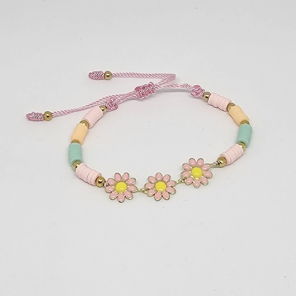 Handmade Colorful Pink Daisy Bracelet - Picture 2 of 3